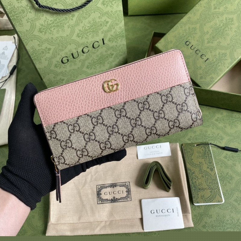 G*u*i wallets & purse